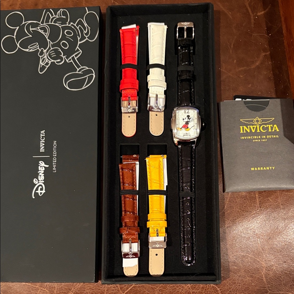 Disney Invicta Limited Edition Mickey Mouse Brand New Watch Set from 2017